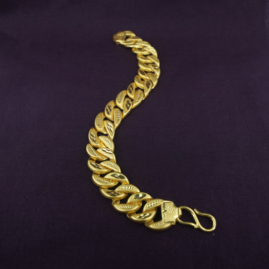 Golden Leaf Link Bracelet