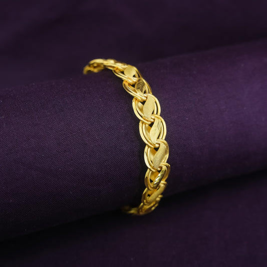 Twisted Elegance Gold Bracelet