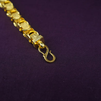 Classic Cuban Link Bracelet with Signature Accent