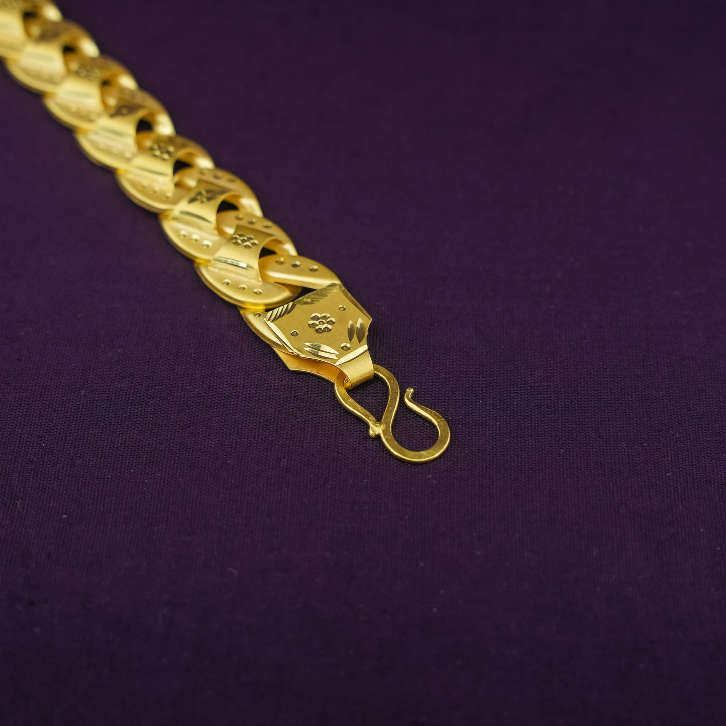 Ornate Petal Chain Bracelet