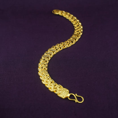 Classic Cuban Link Bracelet with Signature Accent